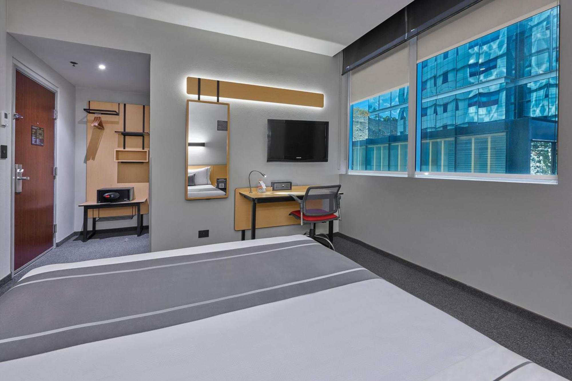 City Express Plus By Marriott Monterrey Nuevo Sur Exterior photo