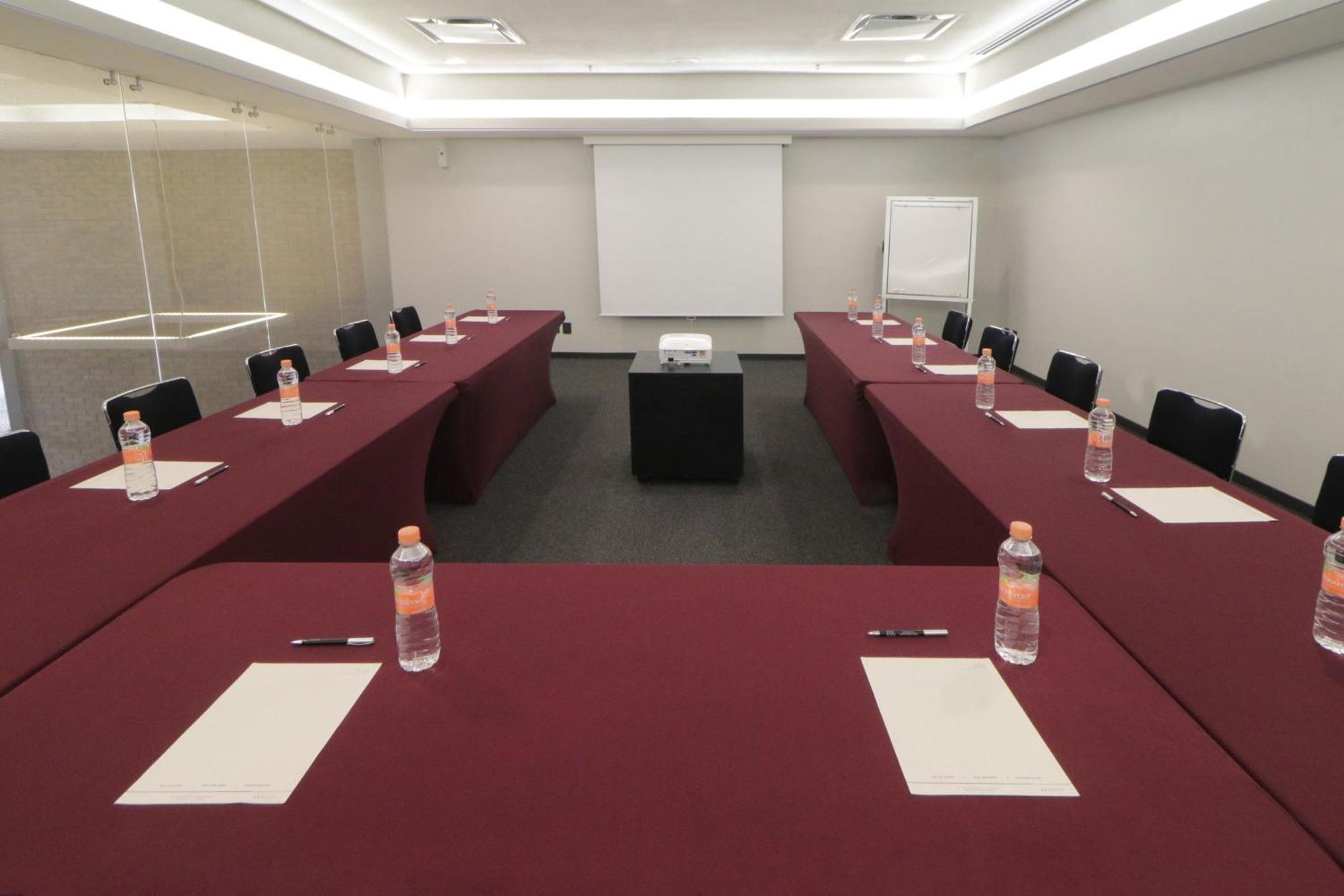 City Express Plus By Marriott Monterrey Nuevo Sur Exterior photo